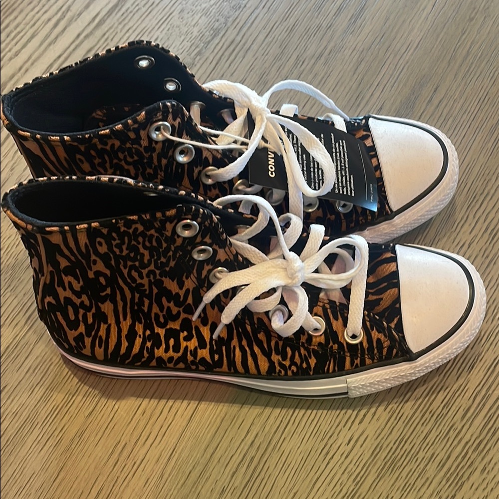 Converse Hugh-Top Shoes